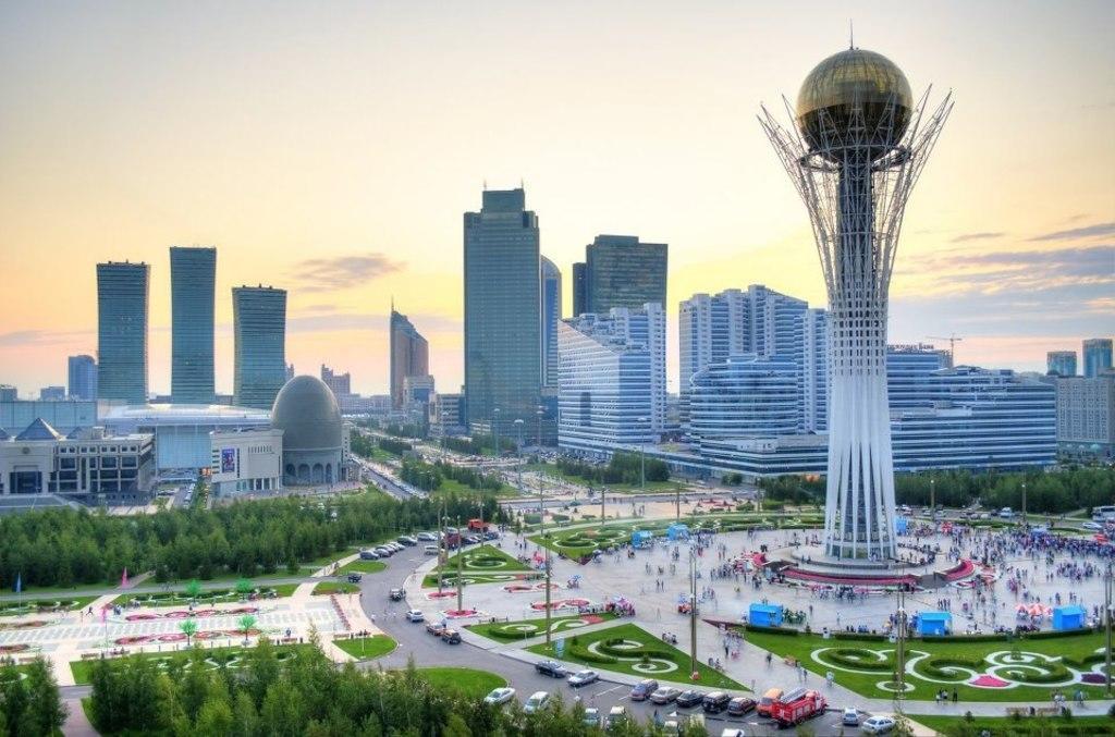 Sweet Apartments In The Center Astana Exterior photo